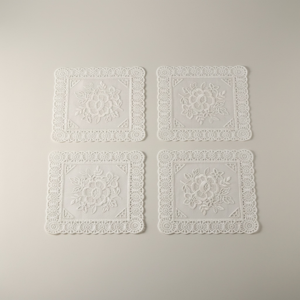 Krem Dantel Desenli Bardak Altlığı – 4’lü Set